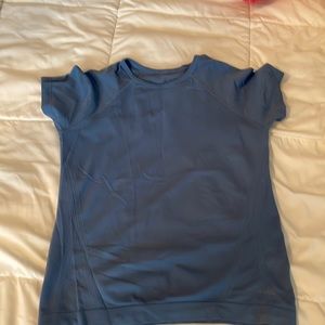 Almost brand new Athleta shirt!